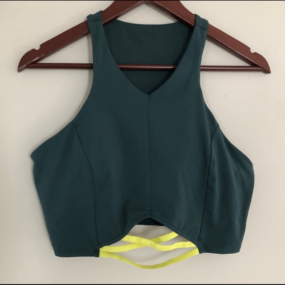 Fabletics Shellie Midi Sports Bra - Picture 3 of 7